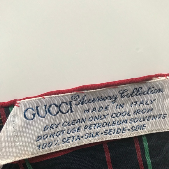 GUCCI Silk HORSE BIT Rare LOGO Silk Square Scarf! Red Blue Gold Rare NEW VINTAGE - Picture 4 of 7